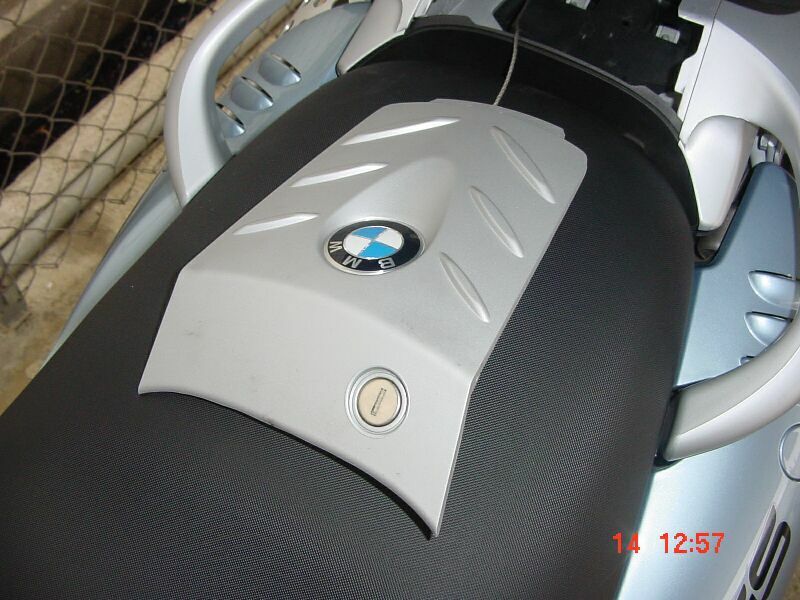 thumbnail image 2 of BMW F650 GS (2000-2003) Full Maintenance Service Kit - Oil Filter, Air Filter, Spark Plugs 2 of 5